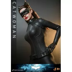 Hot Toys MMS627 The Dark Knight Trilogy Collectible Action Figurine 1/6 Catwoman 29cm