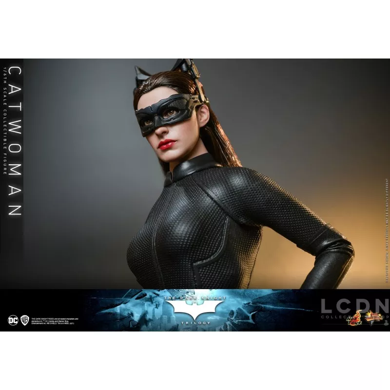 Hot Toys MMS627 The Dark Knight Trilogy Collectible Action Figurine 1/6 Catwoman 29cm