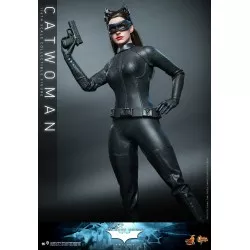 Hot Toys MMS627 The Dark Knight Trilogy Collectible Action Figurine 1/6 Catwoman 29cm