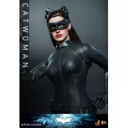 Hot Toys MMS627 The Dark Knight Trilogy Collectible Action Figurine 1/6 Catwoman 29cm