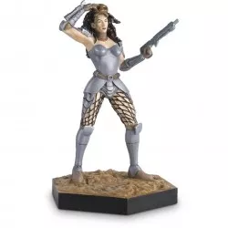 The Alien & Predator Collection AVP: War Figure 1/16 Machiko Noguchi 13cm