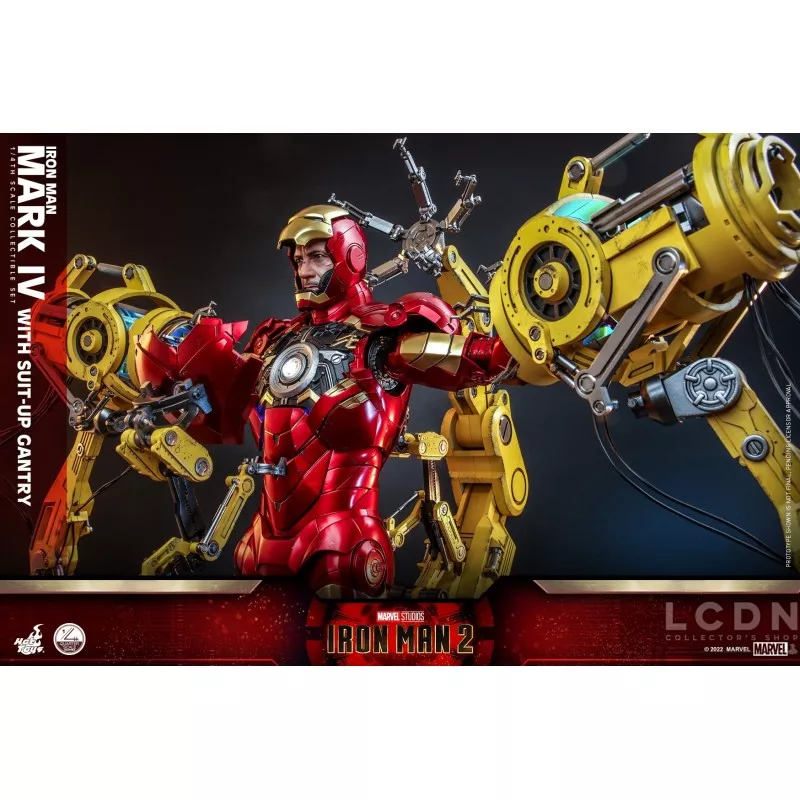 Hot Toys QS021 Iron Man 2 Collectible Action Figurine 1/4 Iron Man Mark IV with Suit-Up Gantry 48-63cm