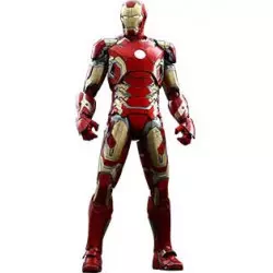 Hot Toys QS005 Avengers Age...