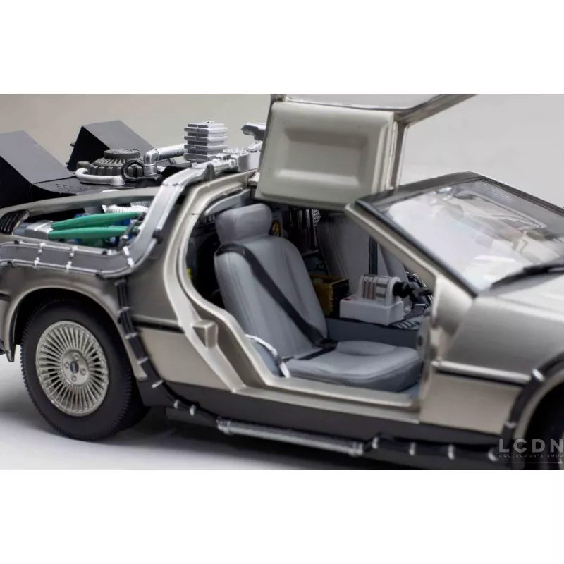 Miniature collector voiture Delorean Retour vers le futur Back to the future