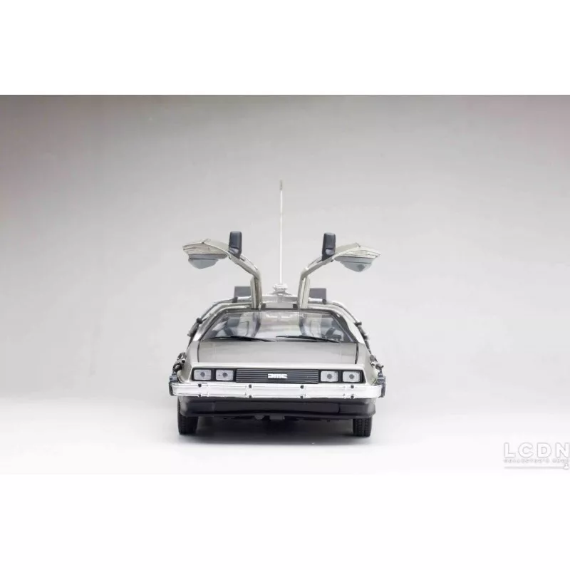 Voiture Miniature DELOREAN 1 RETOUR VERS LE FUTUR I en Métal au 1/18