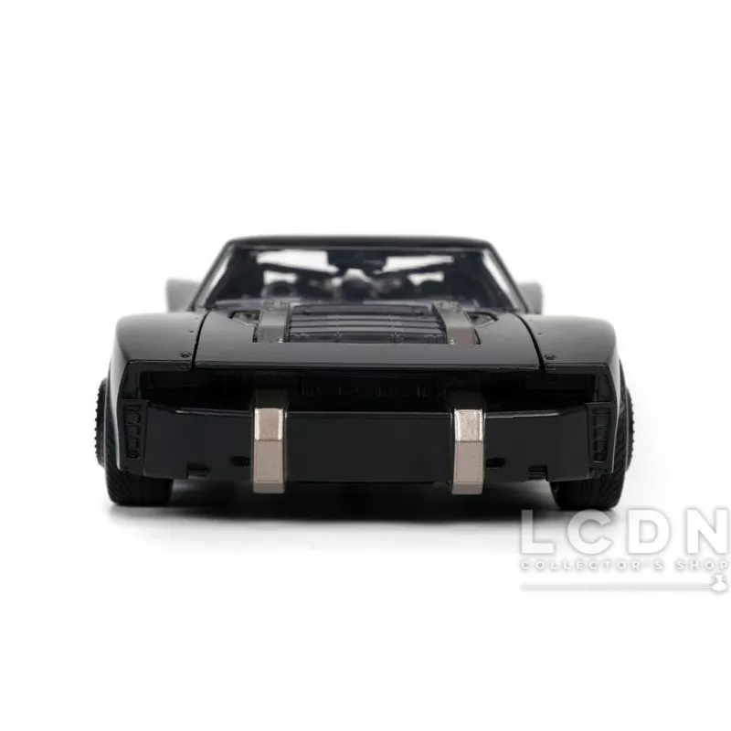 The Batman Batmobile &amp; Batman Figure DC Comics 1/24