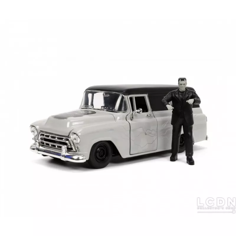Frankenstein &amp; 1957 Chevy Suburban 32191 1/24