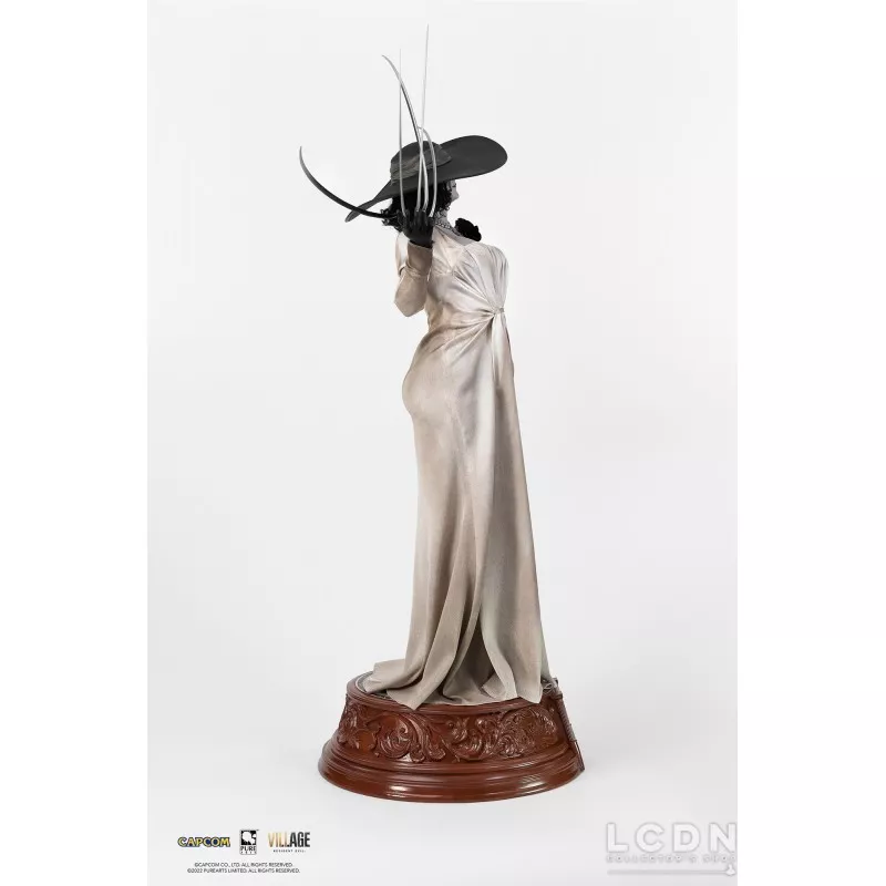 Resident Evil Village Statue 1/4 Lady Dimitrescu 89cm
