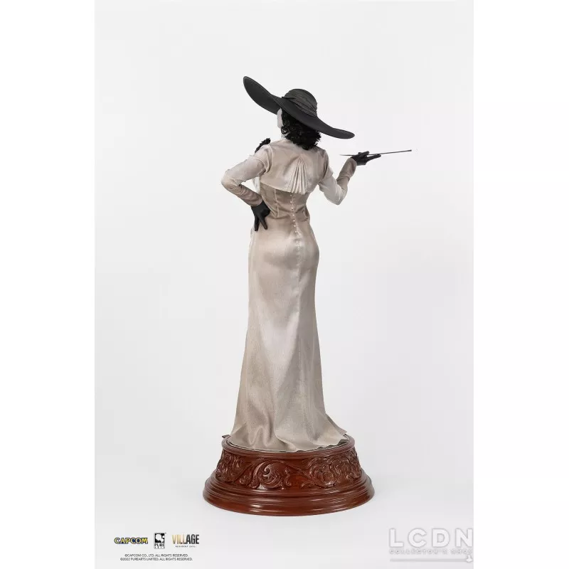 Resident Evil Village Statue 1/4 Lady Dimitrescu 89cm