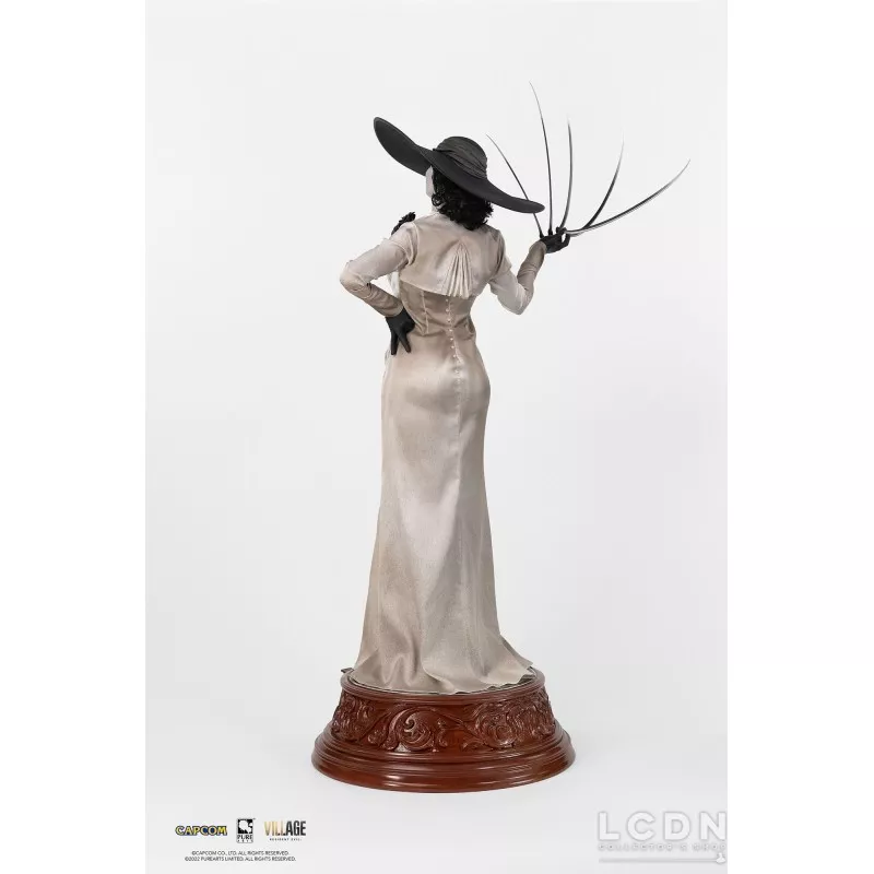 Resident Evil Village Statue 1/4 Lady Dimitrescu 89cm