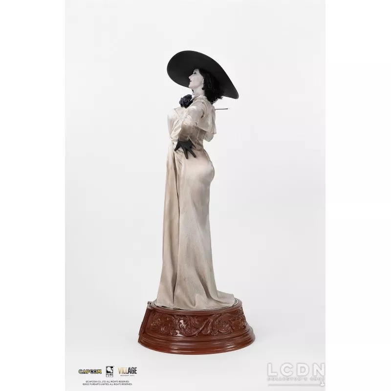 Resident Evil Village Statue 1/4 Lady Dimitrescu 89cm