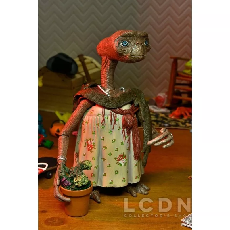 E.T. L&#039;extraterrestre (E.T. the Extra-Terrestrial) 40th Anniversary Action Figurine Ultimate Dress-Up E.T. 11cm