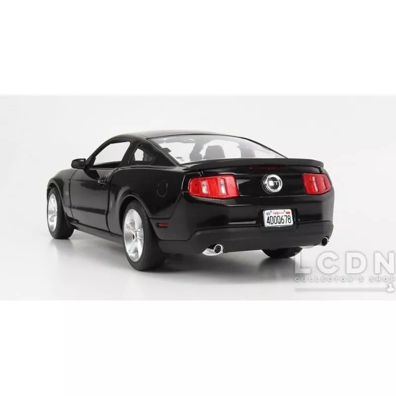 Drive 2011 Ford Mustang GT 5.0 Ryan Gosling 13609 Greenlight 1/18