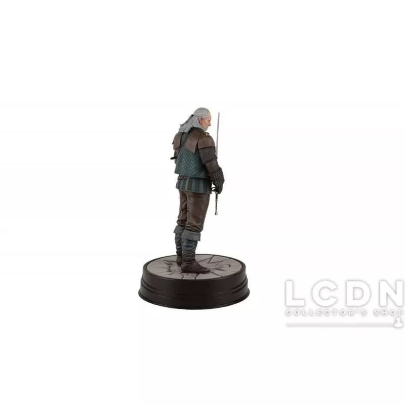 Witcher 3 Wild Hunt Statue Vesemir 21cm