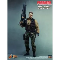Hot Toys MMS72 Predator Collectible Action Figure 1/6 Major Alan 'Dutch' Schaefer 30cm (displayed)