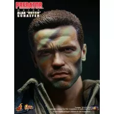 Hot Toys MMS72 Predator Collectible Action Figure 1/6 Major Alan 'Dutch' Schaefer 30cm (displayed)