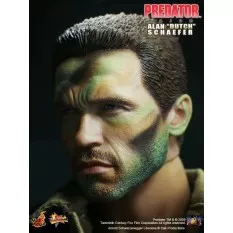 Hot Toys MMS72 Predator Collectible Action Figure 1/6 Major Alan 'Dutch' Schaefer 30cm (displayed)