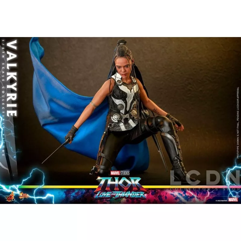 Hot Toys MMS673 Thor: Love and Thunder Collectible Action Figurine 1/6 Valkyrie 28cm