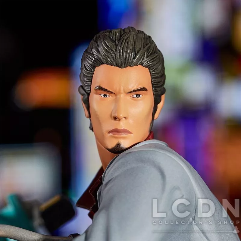Yakuza statue store