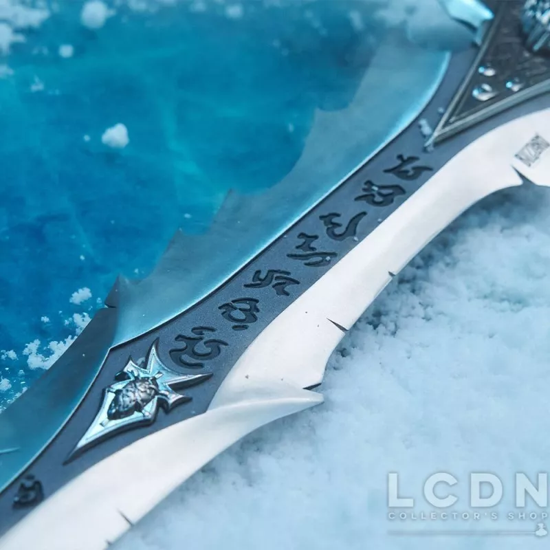 World of Warcraft WOW Réplique 1/1 Epée Deuillegivre (Frostmourne Sword) Blizzard 125cm