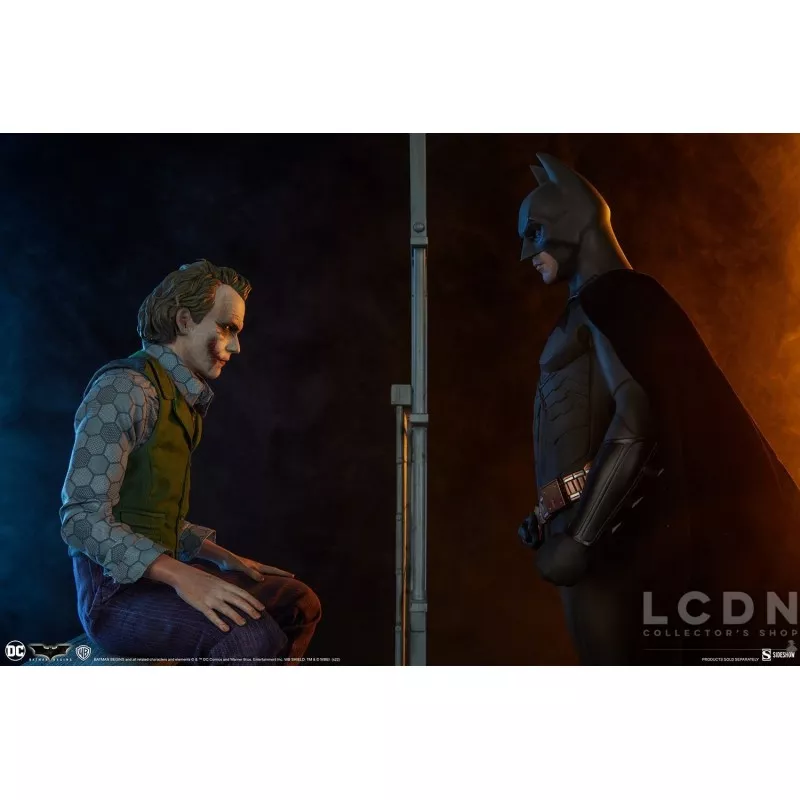 Batman Begins Statue Premium Format Batman 65cm