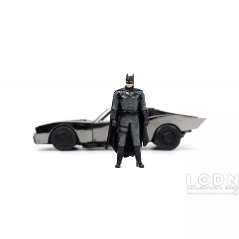 Batman Batmobile SDCC Comic Con 2022 Exclusive Chrome 33740 1/24