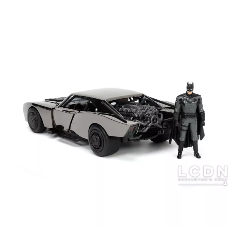 Batman Batmobile SDCC Comic Con 2022 Exclusive Chrome 33740 1/24