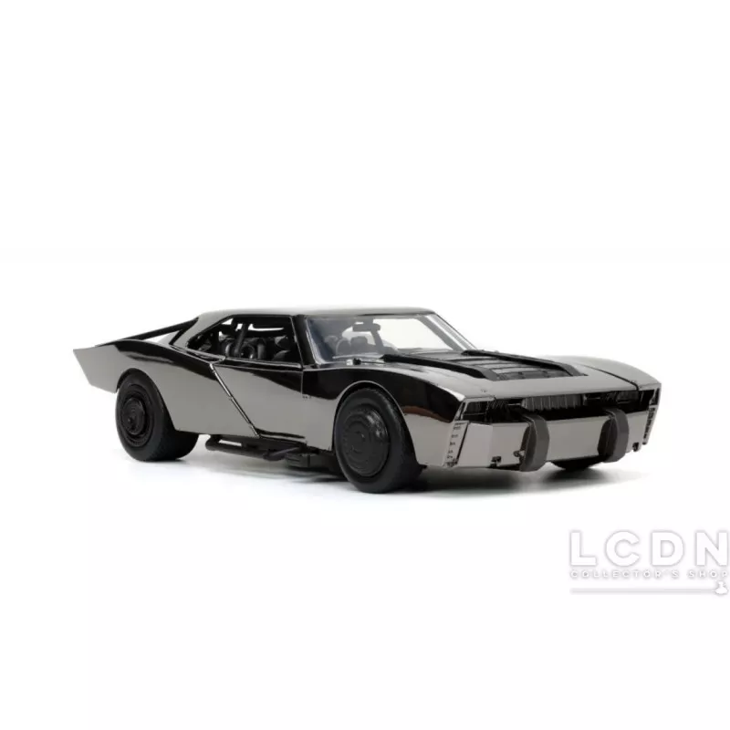 Batman Batmobile SDCC Comic Con 2022 Exclusive Chrome 33740 1/24