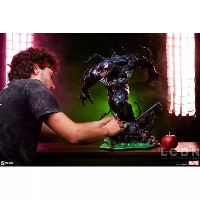 Marvel Statue Premium Format Venom 59cm
