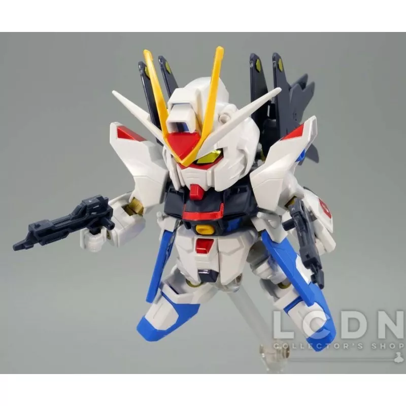 SD Gundam BB Strike Freedom Gundam 288 Maquette 10cm