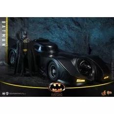 Hot Toys MMS693 Batman (1989) Collectible Action Figure 1/6 Batman (Deluxe Version) 30cm (New)