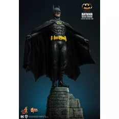 Hot Toys MMS693 Batman (1989) Collectible Action Figure 1/6 Batman (Deluxe Version) 30cm (New)