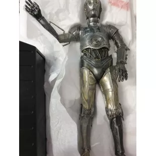 Condition : Statue in perfect condition. Has been displayed. Opened for inspection. Repaint model