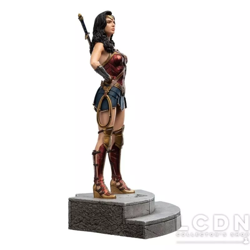 Zack Snyder&#039;s Justice League Statue 1/6 Wonder Woman 37cm