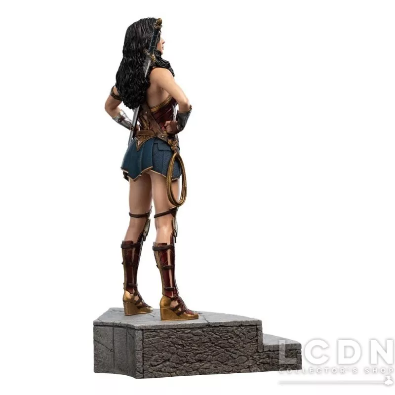Zack Snyder&#039;s Justice League Statue 1/6 Wonder Woman 37cm