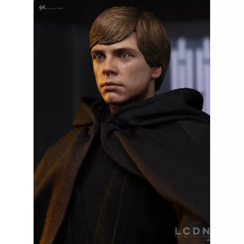 Hot Toys DX22 Star Wars The Mandalorian Collectible Action Figurine 1/6 Luke Skywalker 28cm