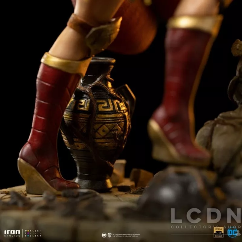 Wonder Woman Unleashed Statue 1/10 BDS Art Scale Wonder Woman 30cm