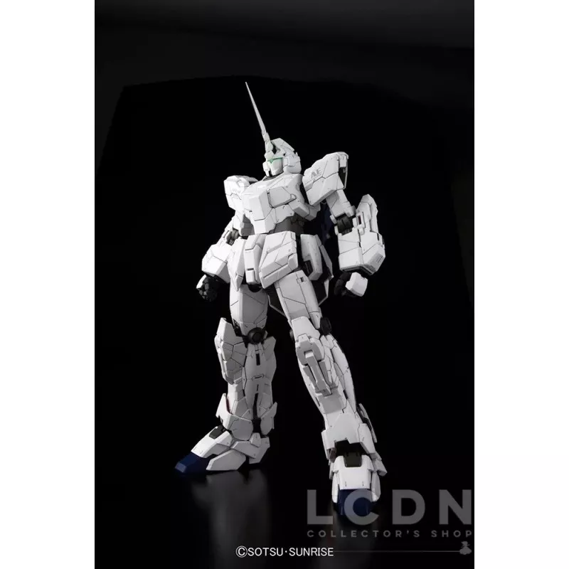 PG Gundam Maquette 1/60 Rx-0 Unicorn Full Psycho Frame Gundam 30cm