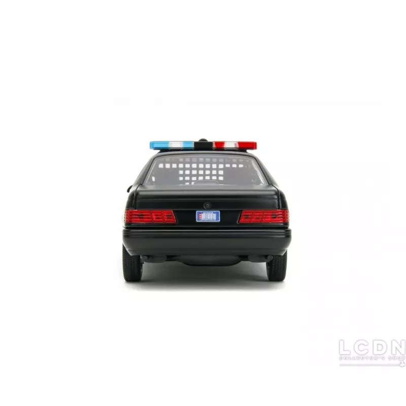 Robocop &amp; 1986 Ford Taurus 1/24 Jada Toys