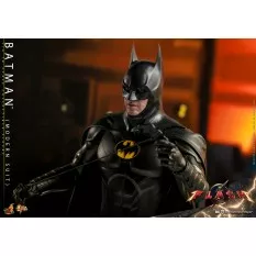 Hot Toys MMS712 The Flash Collectible Action Figure 1/6 Batman (Modern Suit) 30cm