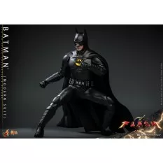Hot Toys MMS712 The Flash Collectible Action Figure 1/6 Batman (Modern Suit) 30cm