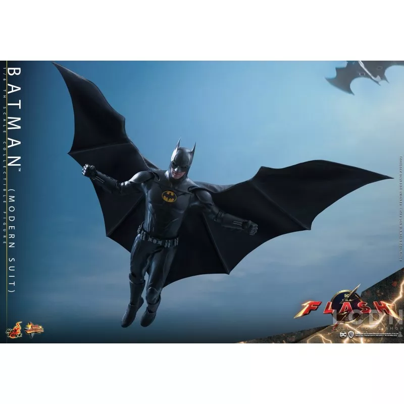 Hot Toys MMS712 The Flash Collectible Action Figure 1/6 Batman (Modern Suit) 30cm