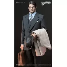 Superman (1978) Christopher Reeve Statue Clark Kent Dual Version 1/3 Hyperreal Movie JND Studios 72cm