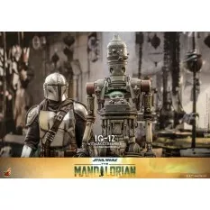 Hot Toys TMS105 Star Wars: The Mandalorian Collectible Action Figurine 1/6 IG-12 avec Accessoires 36cm