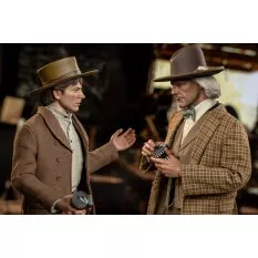 Hot Toys MMS617 Back to the Future Part III Collectible Action Figure 1/6 Doc Brown 31cm