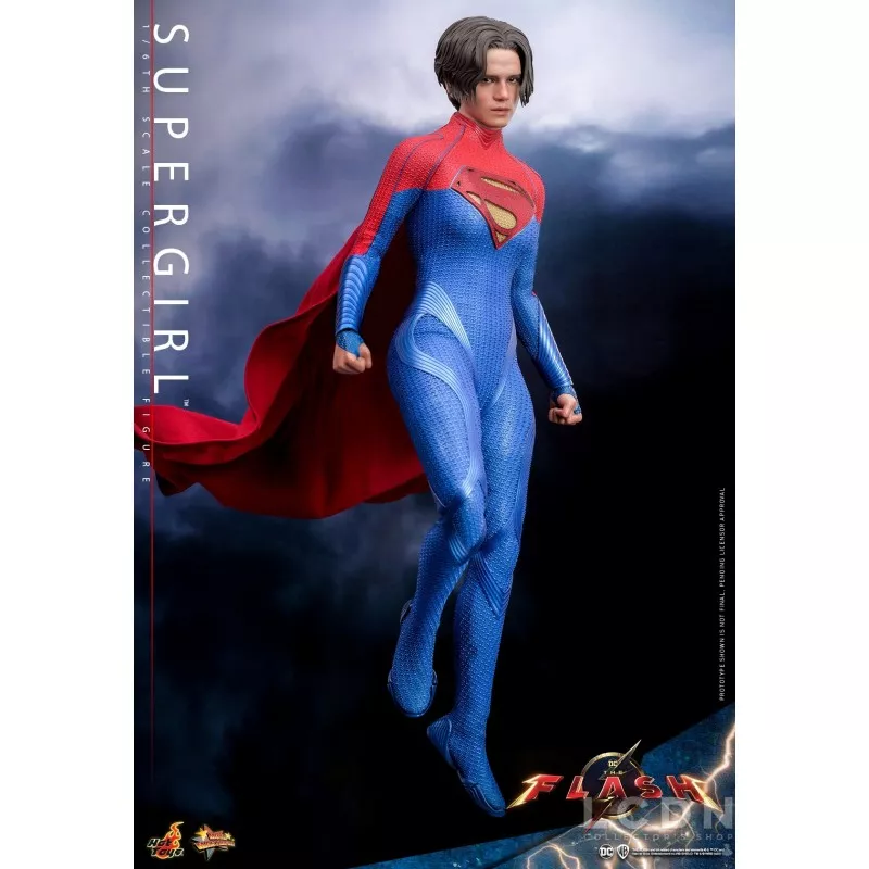 Hot Toys MMS715 The Flash Collectible Action Figurine 1/6 Supergirl 28cm