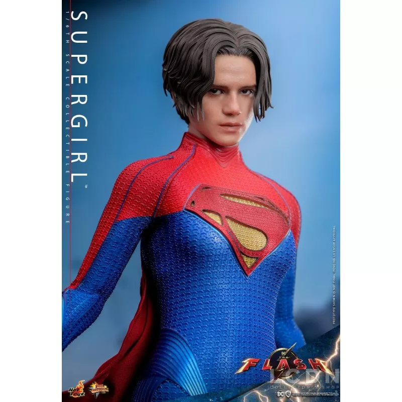 Hot Toys MMS715 The Flash Collectible Action Figurine 1/6 Supergirl 28cm