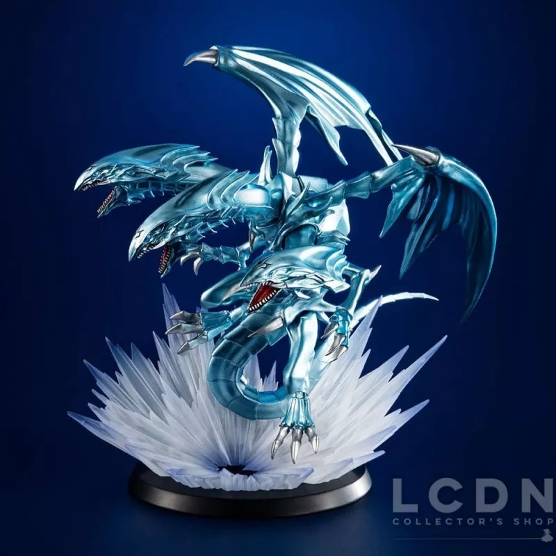 Yu-Gi-Oh! Duel Monsters Figure Monsters Chronicle Blue Eyes Ultimate Dragon 14cm