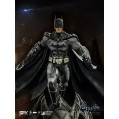 Batman Arkham Origin Statue...