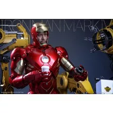 Hot Toys QS021 Iron Man 2 Collectible Action Figurine 1/4 Iron Man Mark IV with Suit-Up Gantry 48-63cm